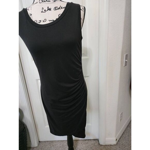 Soft Black Ruched Tulip Dress Size L - Picture 2 of 6